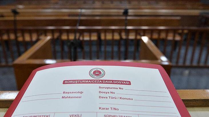 Rüşvet karşılığı FETÖ soruşturmalarında bilgi sızdıran sanıklara hapis  cezası