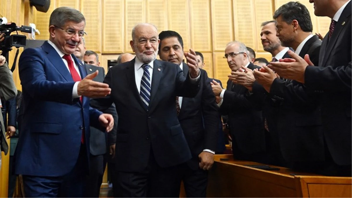 Saadet ve Gelecek Partisi'nden ilk grup toplantısı: Millet 'Önümüze güçlü bir alternatif koyamadınız' dedi