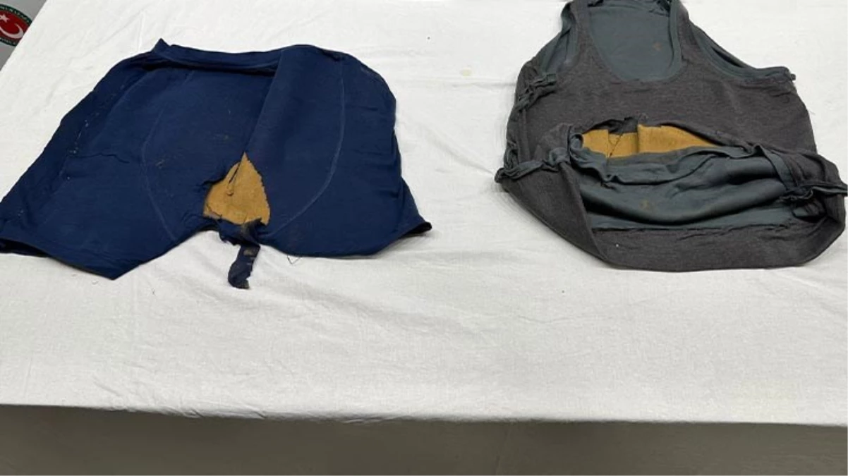 Sabiha Gökçen Havalimanı'nda kıyafetlere emdirilmiş 5 kilo altın ele geçirildi