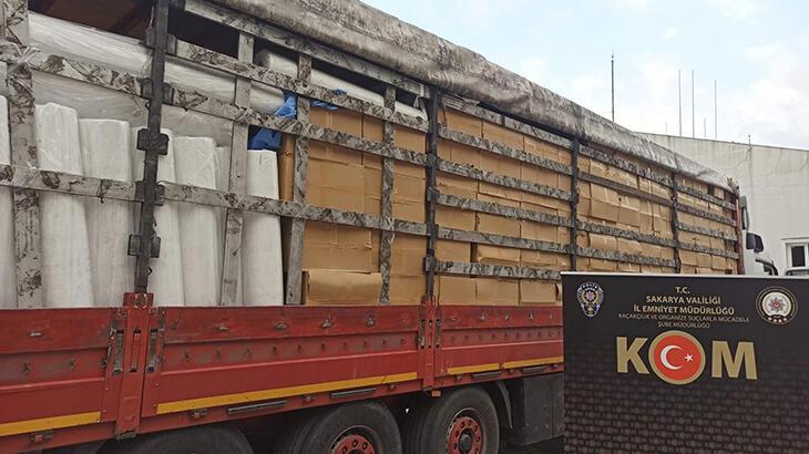 Sakarya'da operasyon! Tam 13 milyon 275 bin makaron ele geçirildi