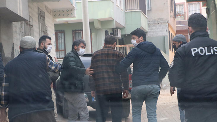 Sanayi sitesi bekçisi, tartıştığı 2 kardeşi bıçakladı