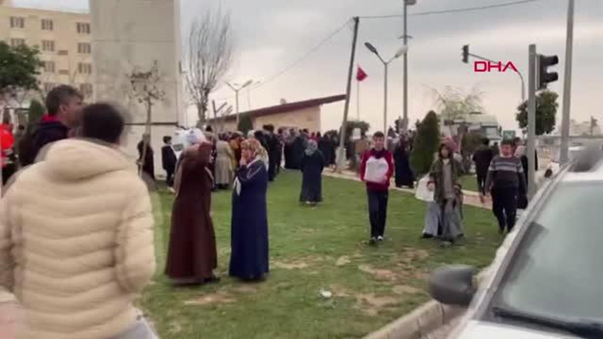 ŞANLIURFA'DAKİ SELDE 3 BİN 154 KİŞİ ZARARA UĞRADI, KAYIP TIR ŞOFÖRÜ ARANIYOR