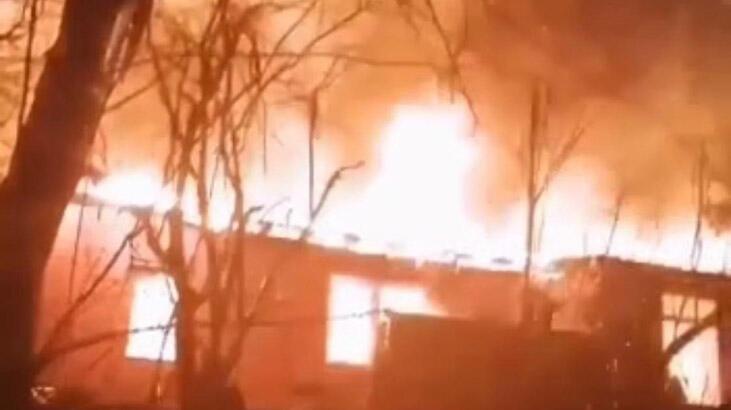 Sarıyer’de tek katlı gecekondu alev alev yandı