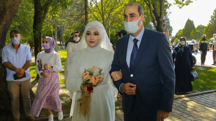 Şehit kızı, nikah masasına emniyet müdürünün kolunda gitti