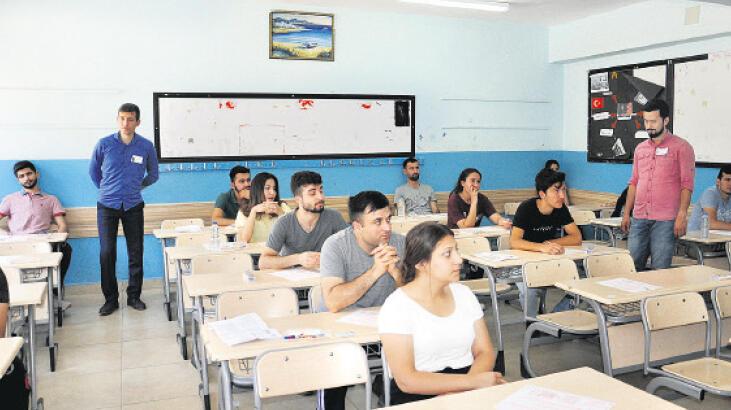 Sınav kolaydı, başarı sıraları düşecek