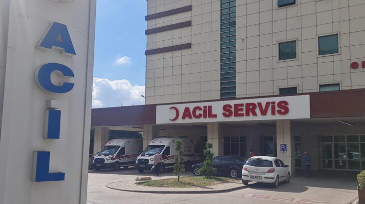 Sıra beklemek istemeyen hasta, sekreterin elini ısırdı