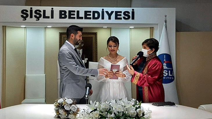 Sıraya girdiler...