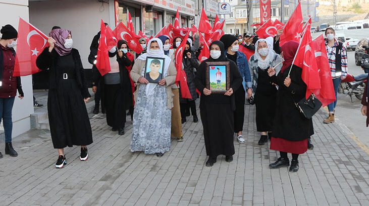 Şırnaklı kadınlardan 'Kahrolsun PKK, tırnakçı HDP' sloganı