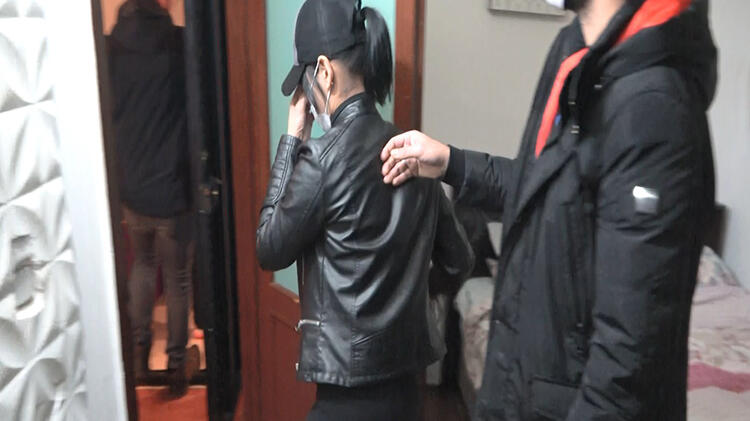 Sokağa çıkma kısıtlamasında 5 katlı kumar kampına baskın!