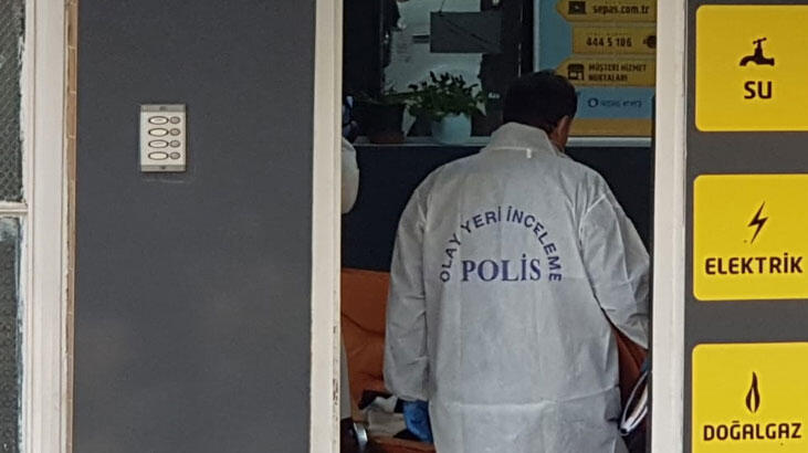 Sokak ortasında bıçaklandı! Fatura ödeme merkezine sığındı