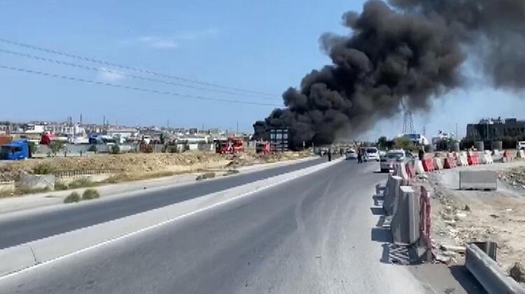 Son dakika...  Avcılar'da lastik deposunda yangın!