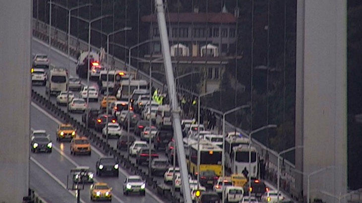 Son dakika... 15 Temmuz Şehitler Köprüsü'nde intihar girişimi