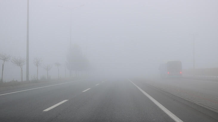 Son dakika... Diyarbakır’ı sis kapladı, uçak seferleri iptal edildi
