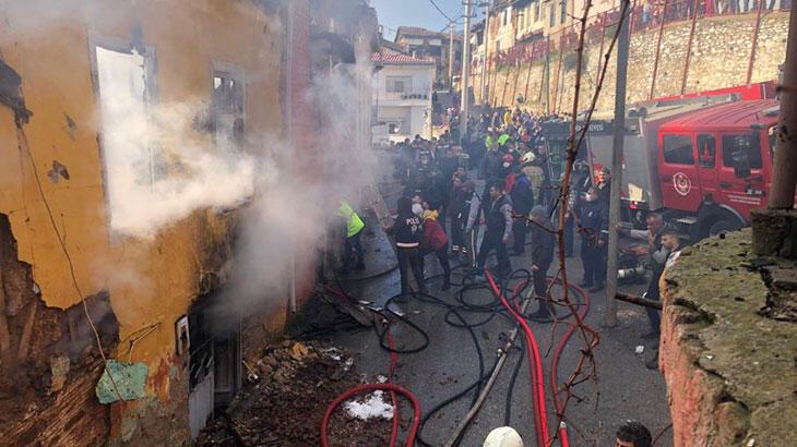Son dakika... İzmir'de yangın faciası: 3 çocuk hayatını kaybetti