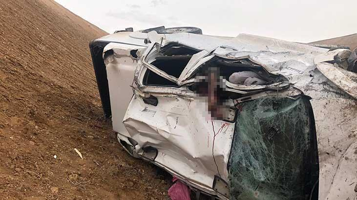 Son dakika... Van-Hakkari yolunda feci kaza! 2 ölü, 4 yaralı