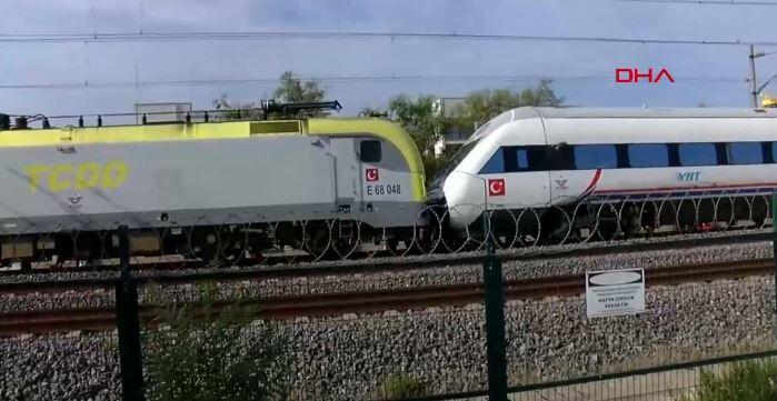 SON DAKİKA.. İstanbul'da büyük korku! İki tren kafa kafaya geldi