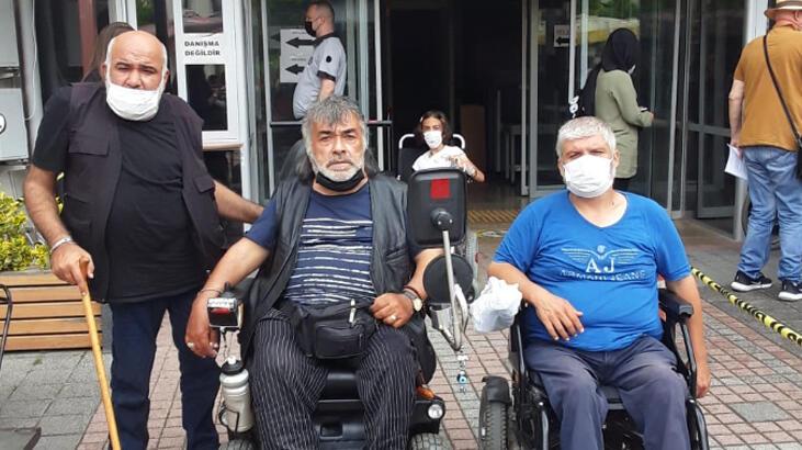  Beykoz'da büfede oturan engellilere dayak!