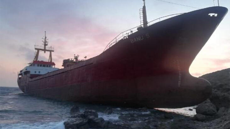 SON DAKİKA Çanakkale'de kargo gemisi karaya oturdu