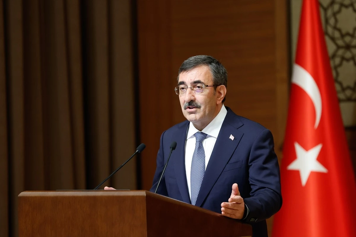 Son Dakika! Cumhurbaşkanı Yardımcısı Yılmaz: Emeklilerimizle ilgili çalışmayı yıl sonuna kadar sonuçlandırmayı öngörüyoruz