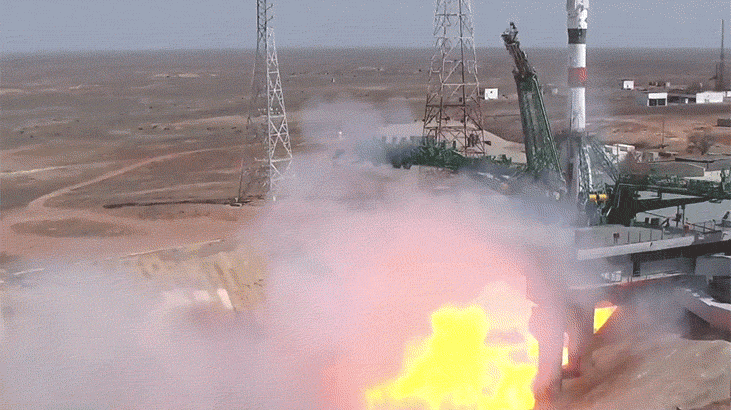 Son dakika: Dünyanın kilitlendiği an! Soyuz MS-18 roketi fırlatıldı