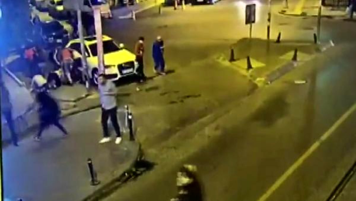 Son dakika: Güngören'de tribün liderinin öldürüldüğü silahlı saldırı kamerada