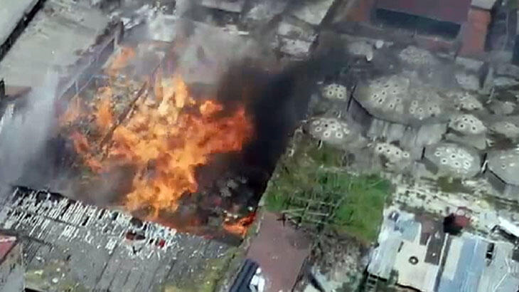Son dakika: İstanbul'da kimyasal madde dolu depoda yangın