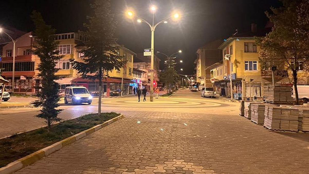 Son Dakika: Kastamonu'da gece yarısı 4.2 büyüklüğünde deprem