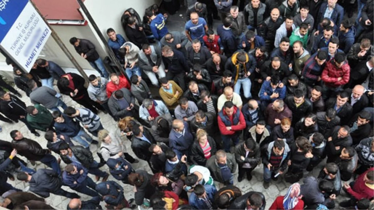 Son Dakika: Türkiye'deki işsiz sayısı 2023'ün ikinci çeyreğinde 73 bin kişi azalarak 3 milyon 400 bin oldu