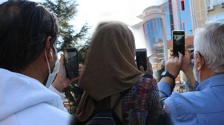 Sosyal mesafeyi umursamadan intihar girişimini izlediler!