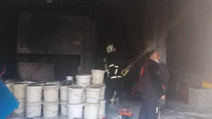 Spor salonunun yakıt kazanı sökülürken yangın çıktı