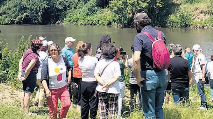 Sülfür öbek öbek Marmara’ya akıyor