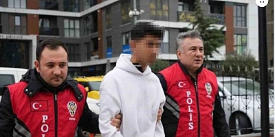 15 Yaşındaki Çocuk, Eski Sevgilisini 30 Bıçak Darbesiyle Öldürdü
