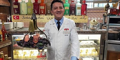 600 yıllık tarifleri tercüme ettirdi, 48 çeşit şerbet üretti