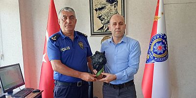 Ak Gençlik Ocakları’ndan Emniyet’e Anlamlı Ziyaret ve Hediye