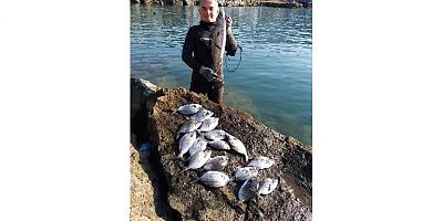 Amatör balıkçının torik sevinci