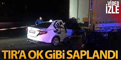 Ankara'da bir otomobil park halindeki TIR'a ok gibi saplandı: 1 yaralı