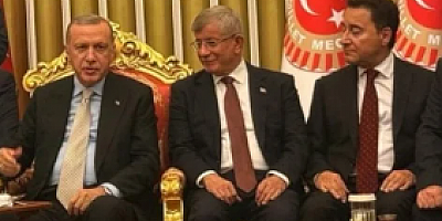 Ankara kulislerinde konuşulan iddia: AKP'de Ali Babacan'a 'ekonomi yönetimi' teklifi!