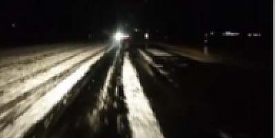 Ardahan’da dolu yağışı: Yollar beyaza büründü