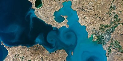 Astronotların uzaydan çektiği Van Gölü fotoğrafı, yarı finalde