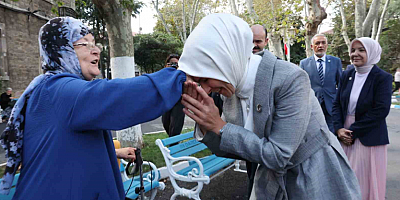 Bakan Göktaş, Darülaceze bağışçılarıyla bir araya geldi