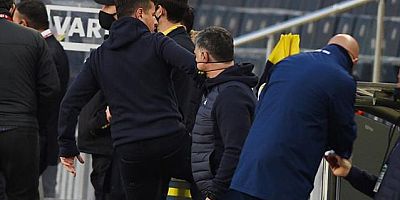 Belözoğlu çıldırdı! Kaçan gol sonrası masayı tekmeledi