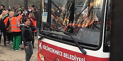 Beykoz Belediyesi'nden gösterici taşıyan CHP'li Küçükçekmece Belediyesi'ne tepki