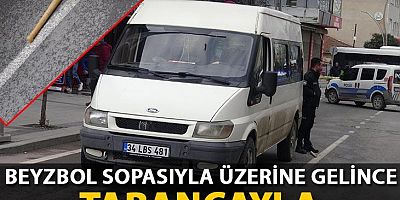 Beyzbol sopasıyla üzerine gelen minibüs sürücüsünü tabancayla bacağından vurdu