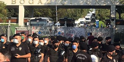 Boğaziçi öğrencilerinin eylemine polis engeli