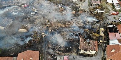 Bolu'da, 12 evin yandığı köy havadan görüntülendi