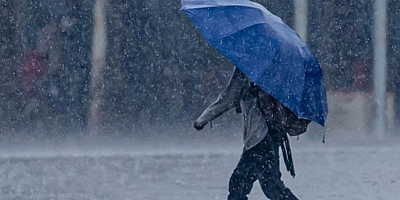 Bugün plan yapanlar dikkat! Meteoroloji'den o illere sağanak ve fırtına uyarısı geldi