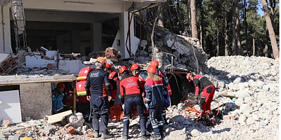 Burdur'da '5,7 büyüklüğünde deprem' tatbikatı