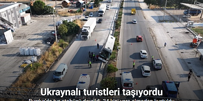 Burdur’da tur otobüsü devrildi, 34 kişi yara almadan kurtuldu