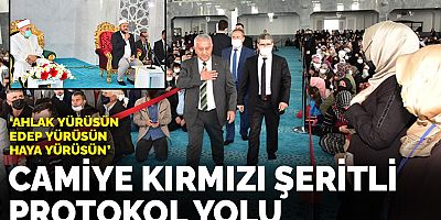 Camiye kırmızı şeritli protokol yolu
