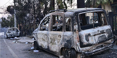 Çanakkale’deki acı tablo! Villalar, araçlar ve ormanlık alan kül oldu